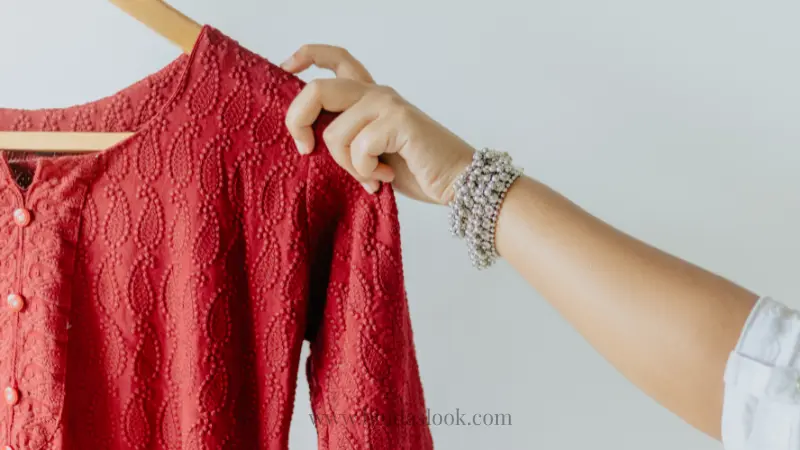 Ganesh Chaturthi Outfits: Traditional Looks That Turn Heads